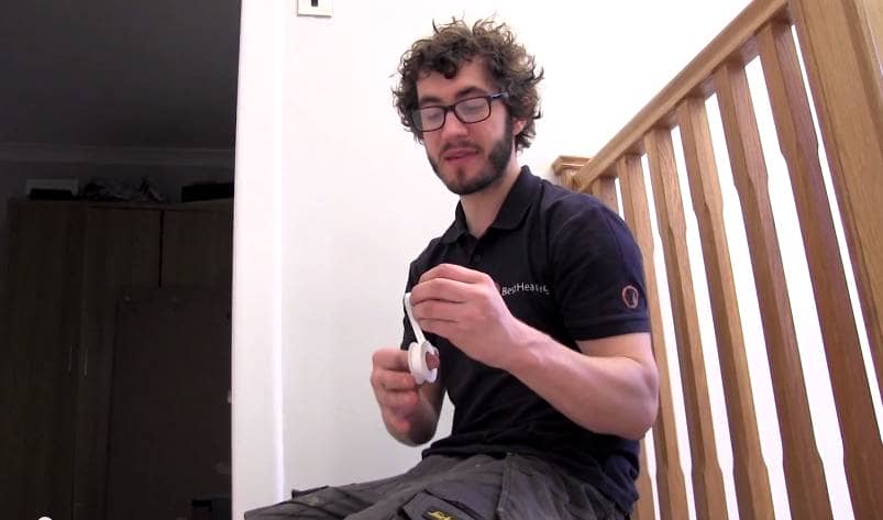How to Install a Radiator_1_Wrapping PTFE