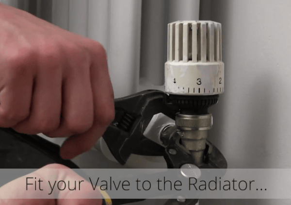 How to Install a Radiator_28_Fit the Valve How to Install a Radiator_28_Fit the Valve