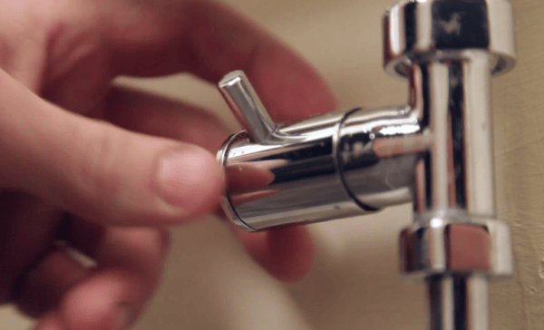 Remove HTR for Decorating_2_Turn off valve