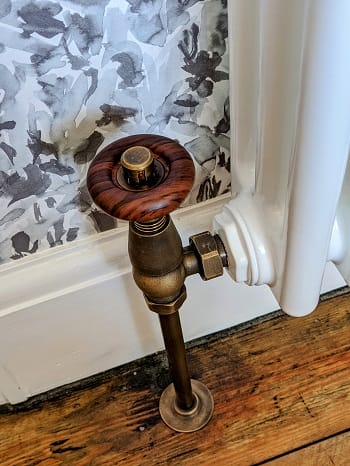 covering radiator pipes with pipe connectors