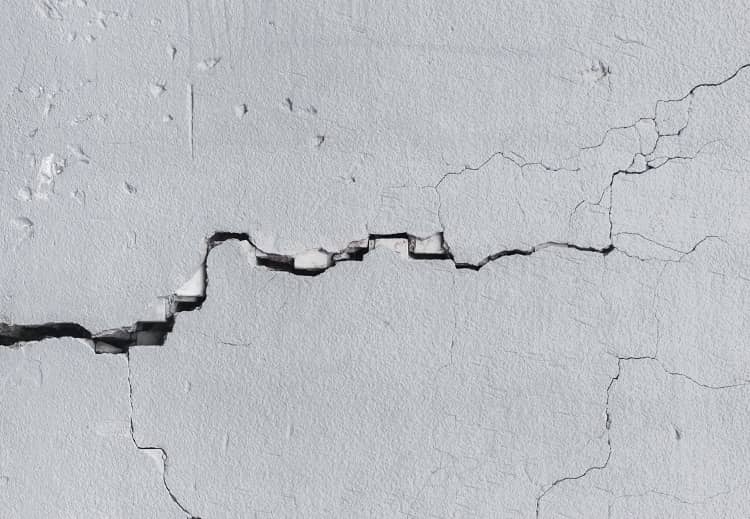 a crack in plastering