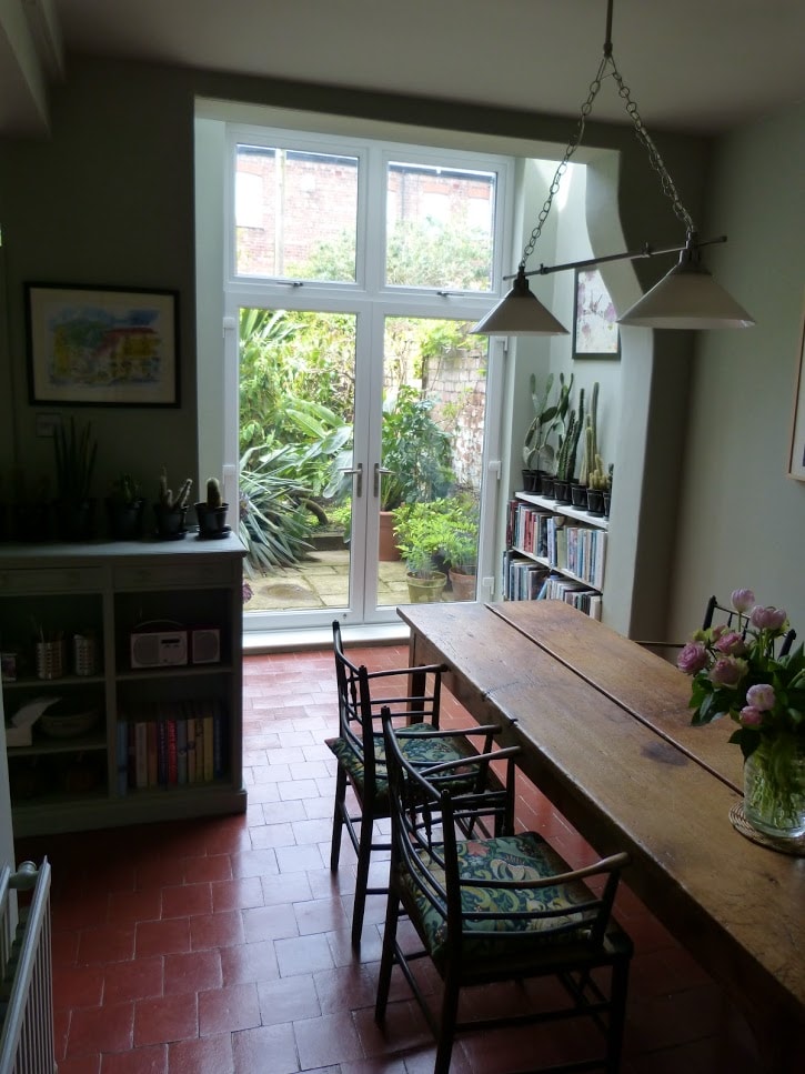 P1040699 dining room with french doors