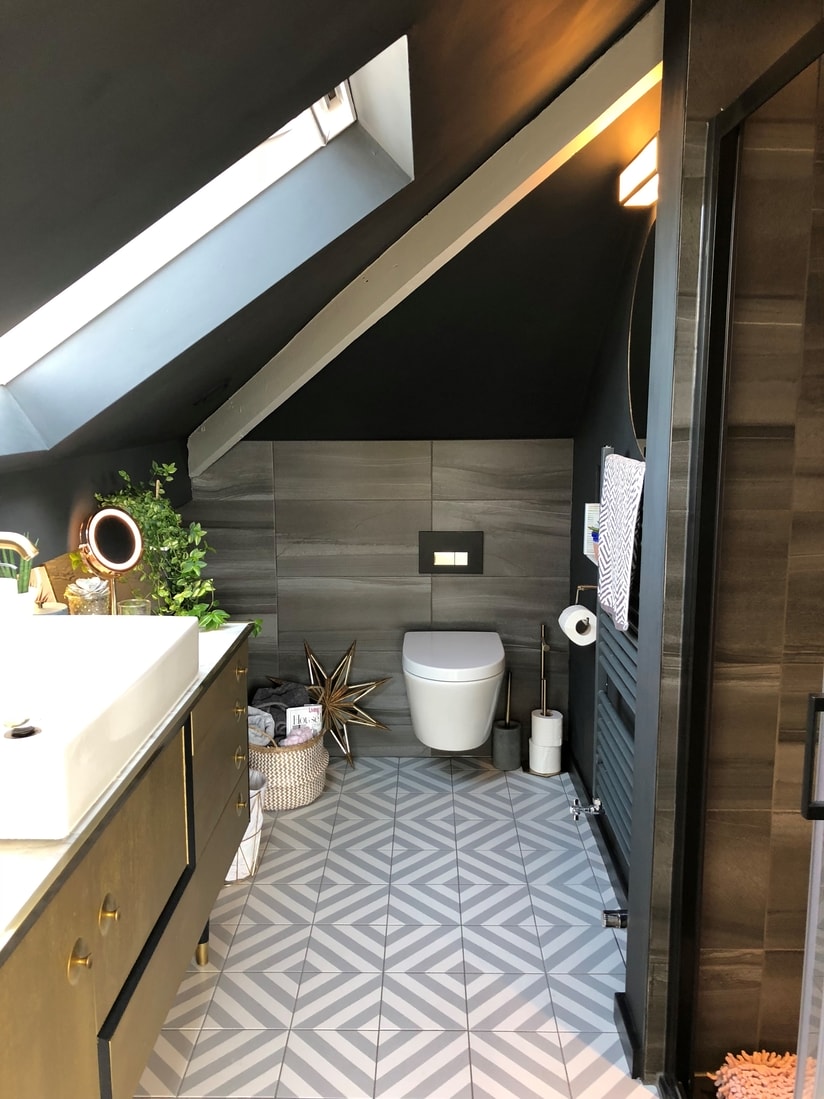 Webp.net-resizeimage (70) Modern grey en-suite.
