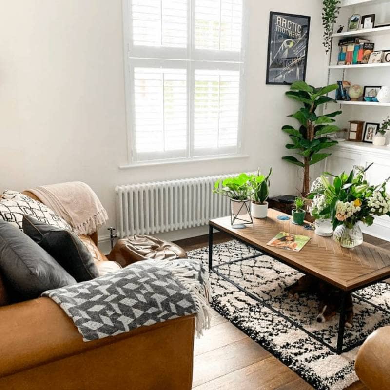 Low level Milano Windsor radiator under a window