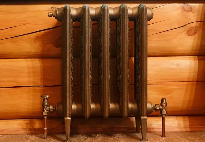 Traditional style cast iron copper radiator