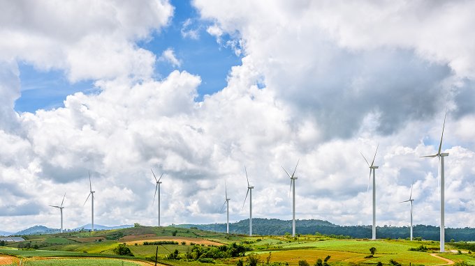 landscape-windmills-field-KCVG58S wind farm landscape