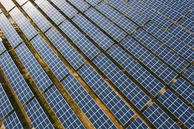 the-solar-panels-FGY3D56